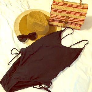 🌶 Black Lace-Up One Piece 🌶